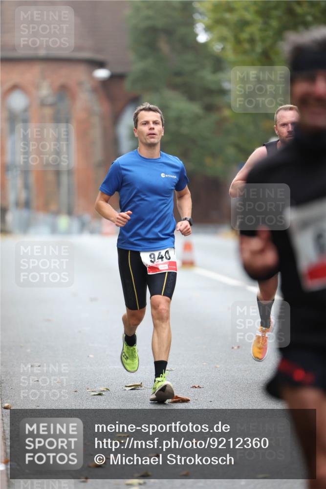 05.10.2025 - 20. swb-Marathon Bremen Michael Strokosch http://msf.ph/oto/9212360 05.10.2025 12:16:56 Laufen 940 meine-sportfotos.de
