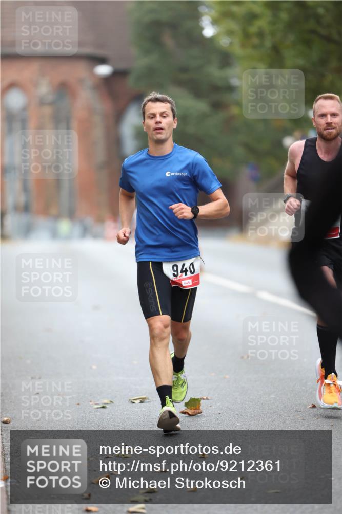 05.10.2025 - 20. swb-Marathon Bremen Michael Strokosch http://msf.ph/oto/9212361 05.10.2025 12:16:56 Laufen 940 meine-sportfotos.de