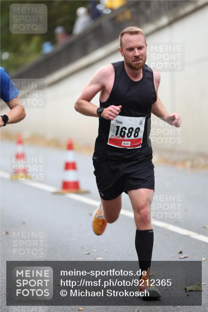 05.10.2025 - 20. swb-Marathon Bremen Michael Strokosch http://msf.ph/oto/9212365 05.10.2025 12:16:58 Laufen 1688 meine-sportfotos.de