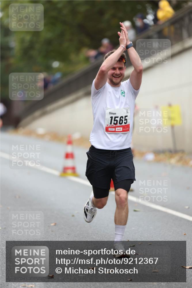 05.10.2025 - 20. swb-Marathon Bremen Michael Strokosch http://msf.ph/oto/9212367 05.10.2025 12:17:28 Laufen 1565, 00052 meine-sportfotos.de