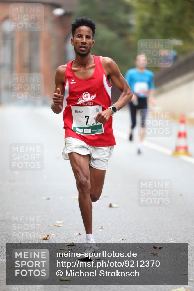 05.10.2025 - 20. swb-Marathon Bremen Michael Strokosch http://msf.ph/oto/9212370 05.10.2025 12:17:55 Laufen 7 meine-sportfotos.de