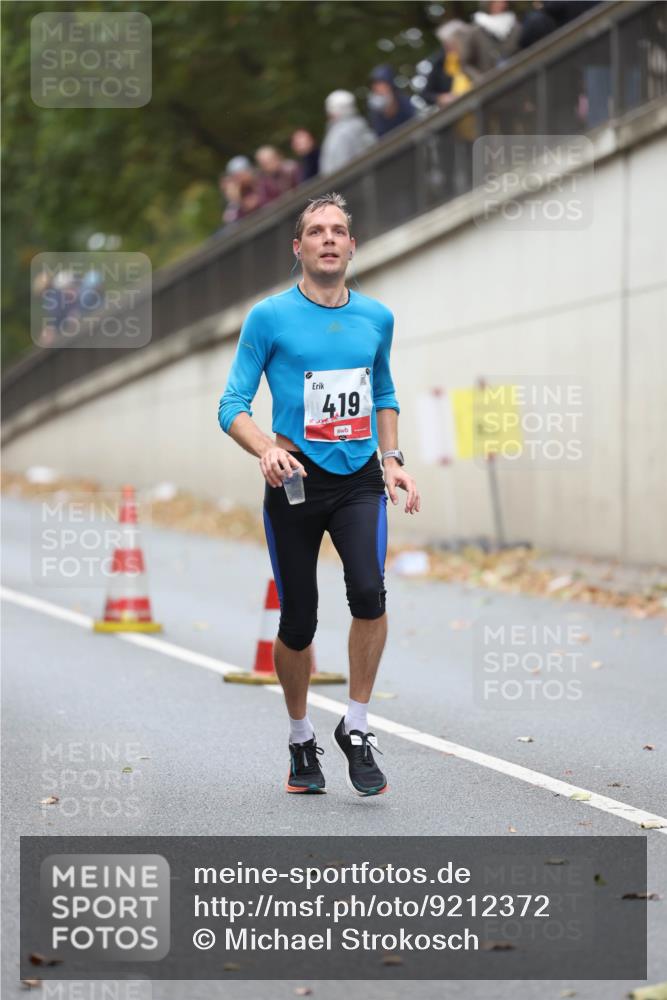 05.10.2025 - 20. swb-Marathon Bremen Michael Strokosch http://msf.ph/oto/9212372 05.10.2025 12:17:58 Laufen 4, 19, 1 meine-sportfotos.de