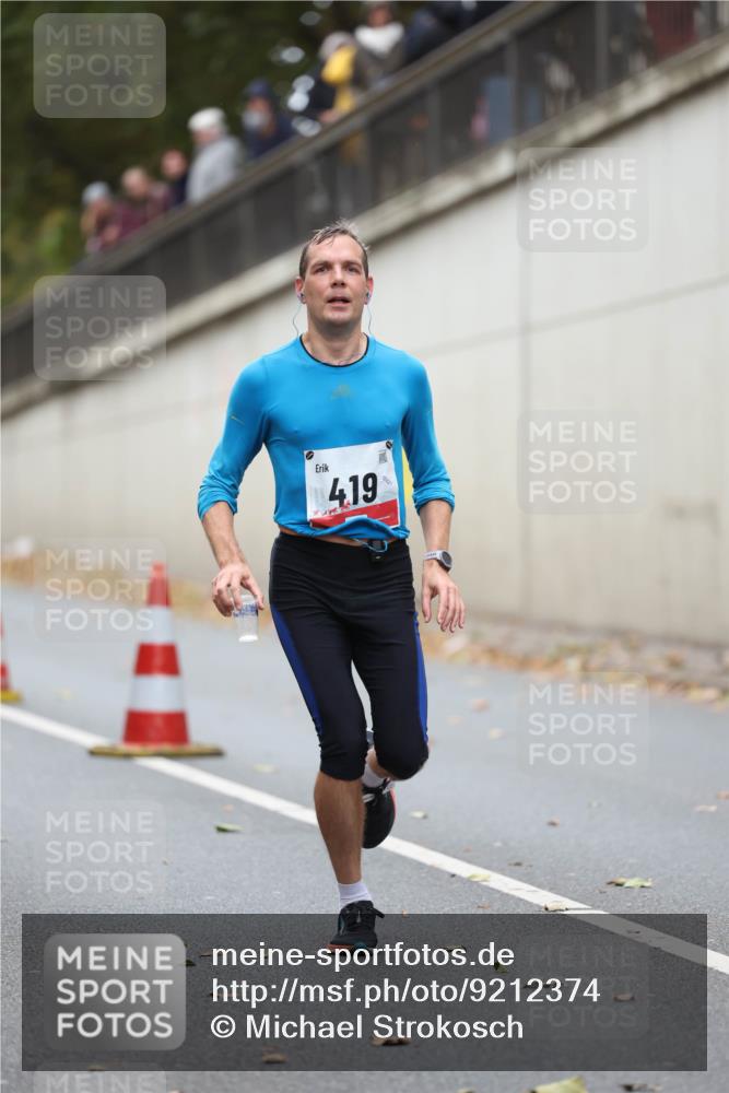 05.10.2025 - 20. swb-Marathon Bremen Michael Strokosch http://msf.ph/oto/9212374 05.10.2025 12:17:58 Laufen 4, 19 meine-sportfotos.de