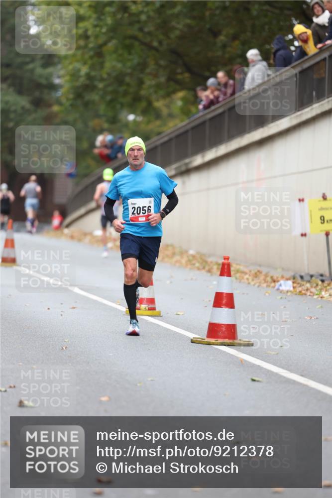 05.10.2025 - 20. swb-Marathon Bremen Michael Strokosch http://msf.ph/oto/9212378 05.10.2025 12:18:18 Laufen 2056, 9 meine-sportfotos.de