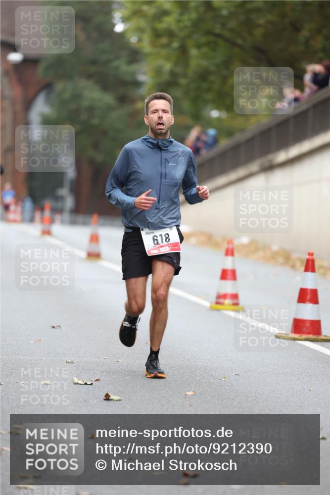 05.10.2025 - 20. swb-Marathon Bremen Michael Strokosch http://msf.ph/oto/9212390 05.10.2025 12:18:41 Laufen 0, 618 meine-sportfotos.de