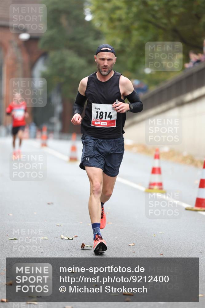05.10.2025 - 20. swb-Marathon Bremen Michael Strokosch http://msf.ph/oto/9212400 05.10.2025 12:18:46 Laufen 1814, 01167 meine-sportfotos.de