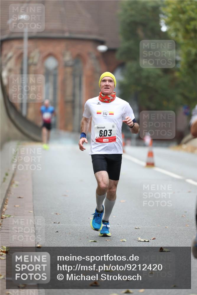 05.10.2025 - 20. swb-Marathon Bremen Michael Strokosch http://msf.ph/oto/9212420 05.10.2025 12:18:56 Laufen 603 meine-sportfotos.de