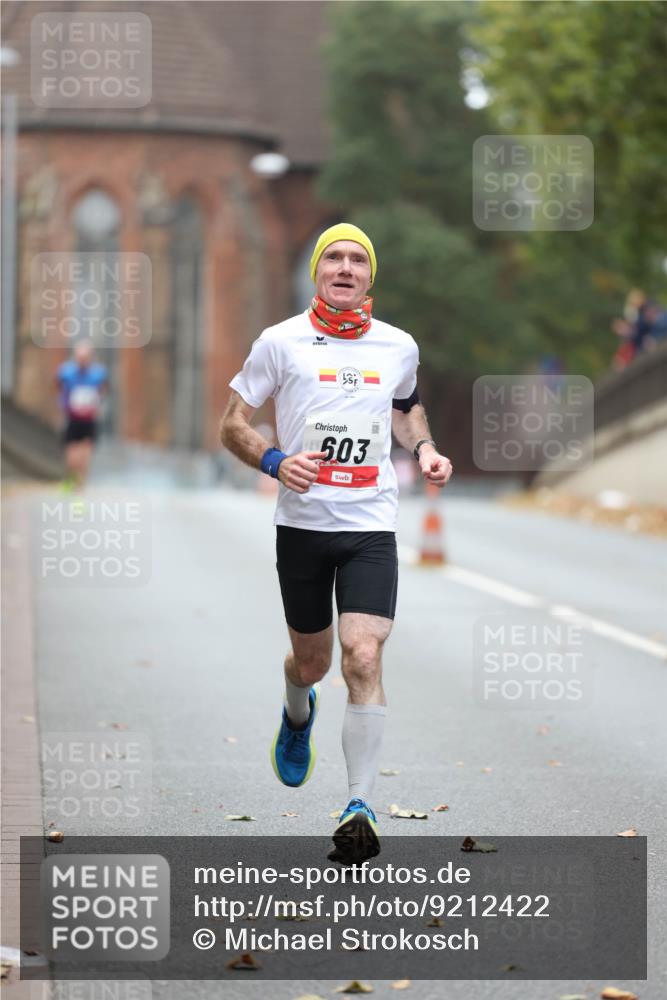 05.10.2025 - 20. swb-Marathon Bremen Michael Strokosch http://msf.ph/oto/9212422 05.10.2025 12:18:57 Laufen 503 meine-sportfotos.de