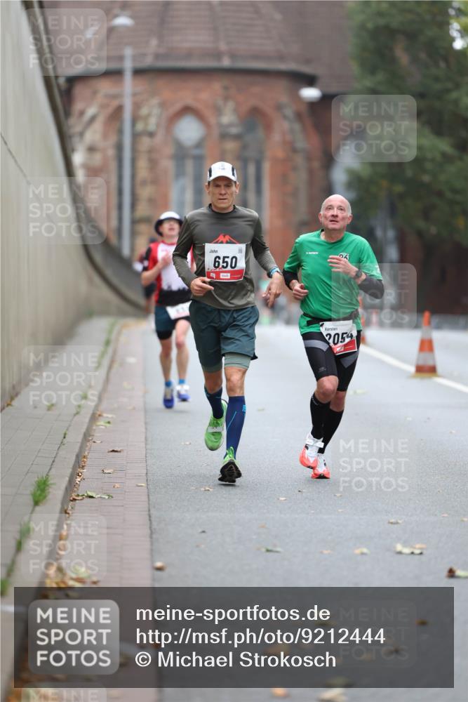 05.10.2025 - 20. swb-Marathon Bremen Michael Strokosch http://msf.ph/oto/9212444 05.10.2025 12:19:26 Laufen 650, 2054 meine-sportfotos.de