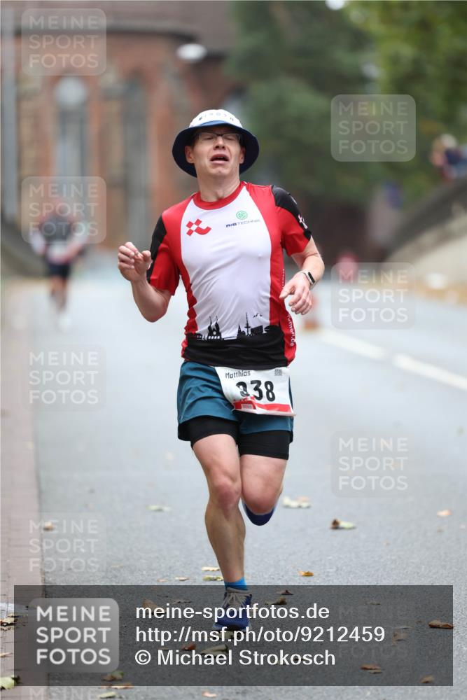 05.10.2025 - 20. swb-Marathon Bremen Michael Strokosch http://msf.ph/oto/9212459 05.10.2025 12:19:31 Laufen 338, 00565 meine-sportfotos.de