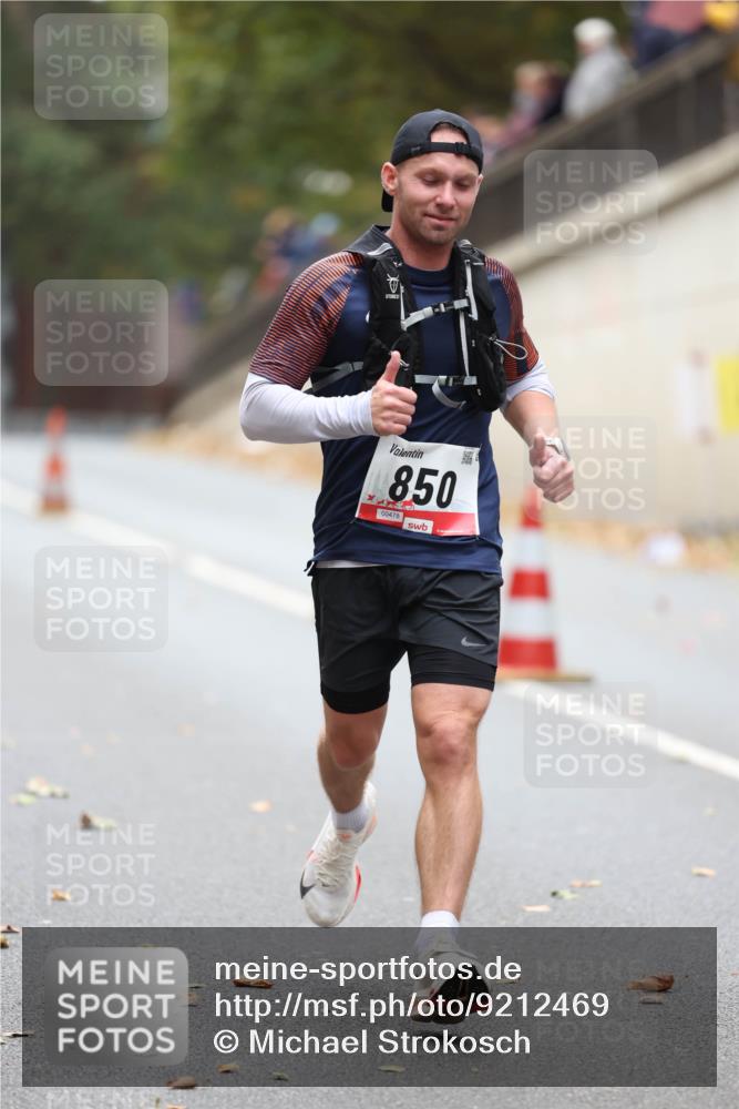 05.10.2025 - 20. swb-Marathon Bremen Michael Strokosch http://msf.ph/oto/9212469 05.10.2025 12:19:41 Laufen 850, 00478 meine-sportfotos.de