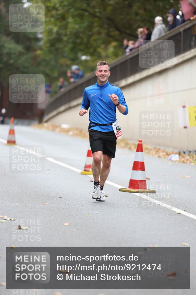 05.10.2025 - 20. swb-Marathon Bremen Michael Strokosch http://msf.ph/oto/9212474 05.10.2025 12:19:51 Laufen 56 meine-sportfotos.de