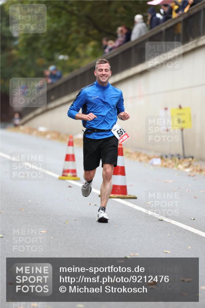 05.10.2025 - 20. swb-Marathon Bremen Michael Strokosch http://msf.ph/oto/9212476 05.10.2025 12:19:51 Laufen 160, 569 meine-sportfotos.de