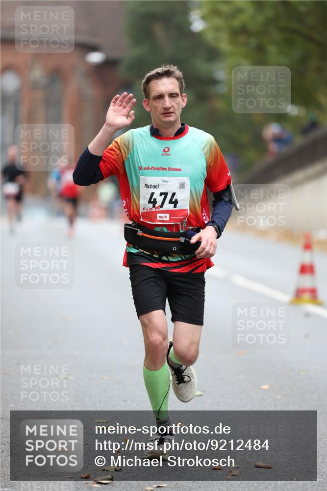 05.10.2025 - 20. swb-Marathon Bremen Michael Strokosch http://msf.ph/oto/9212484 05.10.2025 12:19:55 Laufen 25, 20, 00981, 474 meine-sportfotos.de