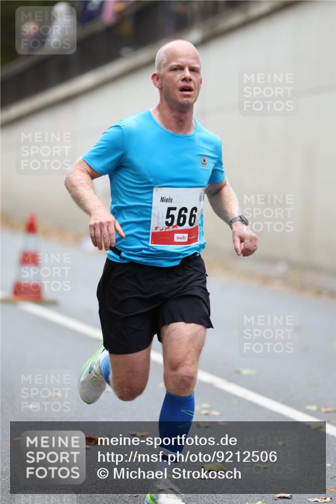 05.10.2025 - 20. swb-Marathon Bremen Michael Strokosch http://msf.ph/oto/9212506 05.10.2025 12:20:10 Laufen 566 meine-sportfotos.de