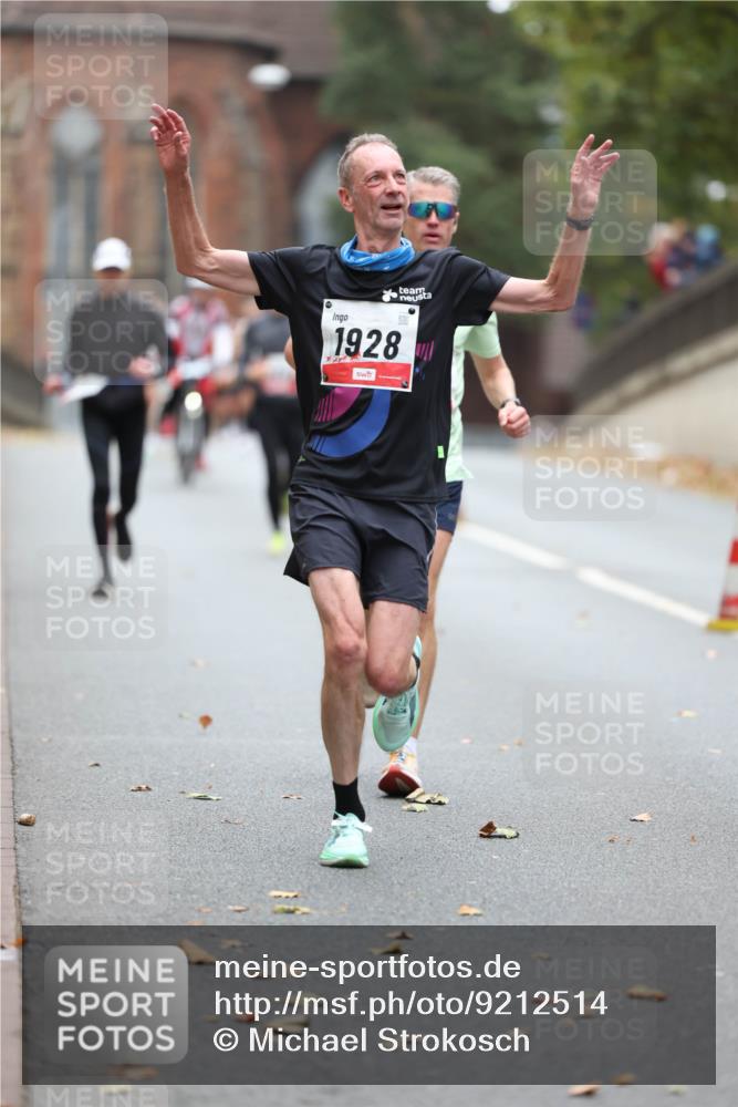05.10.2025 - 20. swb-Marathon Bremen Michael Strokosch http://msf.ph/oto/9212514 05.10.2025 12:20:20 Laufen 1928 meine-sportfotos.de