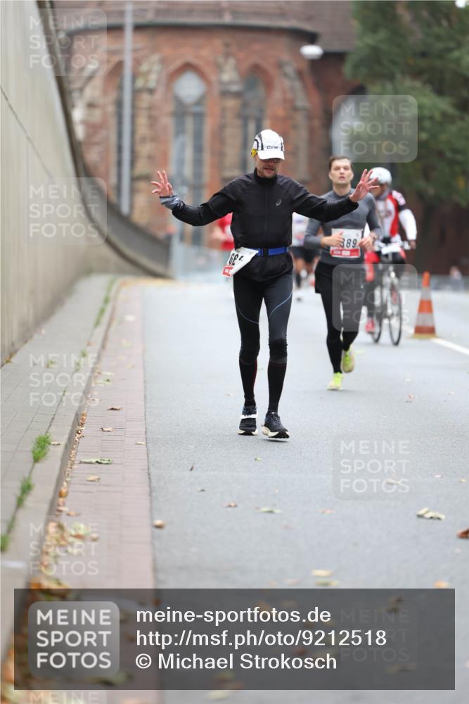 05.10.2025 - 20. swb-Marathon Bremen Michael Strokosch http://msf.ph/oto/9212518 05.10.2025 12:20:22 Laufen 66, 389 meine-sportfotos.de