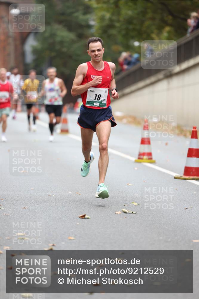 05.10.2025 - 20. swb-Marathon Bremen Michael Strokosch http://msf.ph/oto/9212529 05.10.2025 12:20:29 Laufen 18 meine-sportfotos.de
