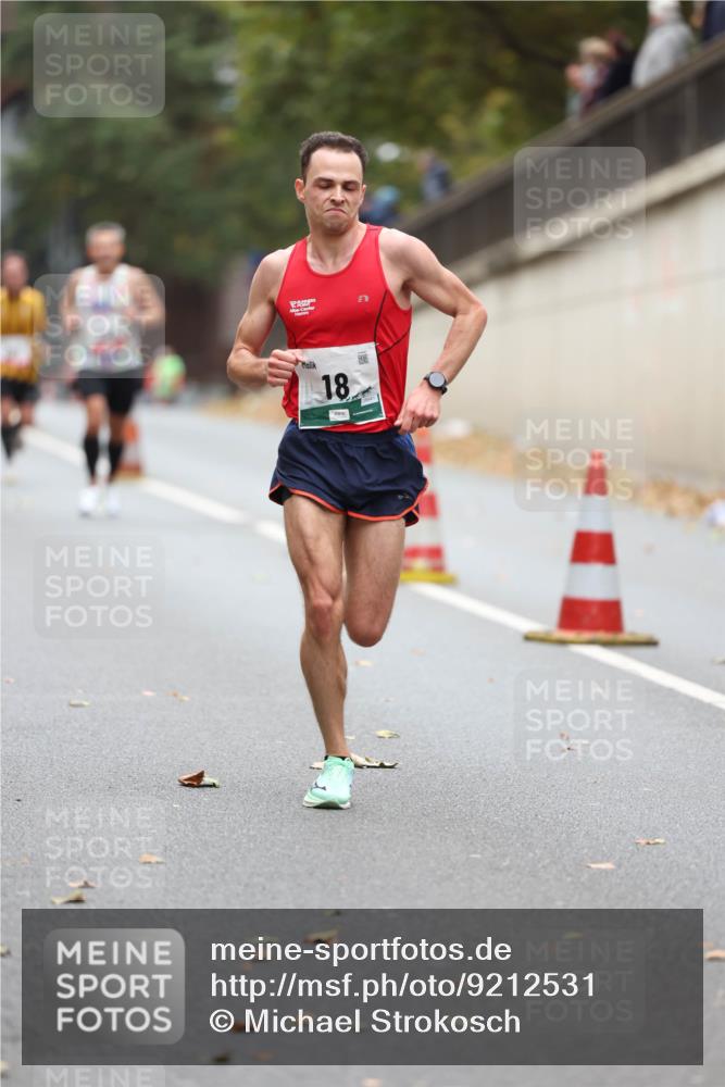 05.10.2025 - 20. swb-Marathon Bremen Michael Strokosch http://msf.ph/oto/9212531 05.10.2025 12:20:29 Laufen 18 meine-sportfotos.de
