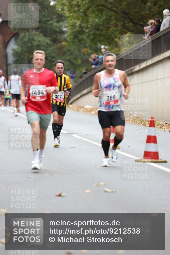 05.10.2025 - 20. swb-Marathon Bremen Michael Strokosch http://msf.ph/oto/9212538 05.10.2025 12:20:34 Laufen 1494, 307, 369 meine-sportfotos.de