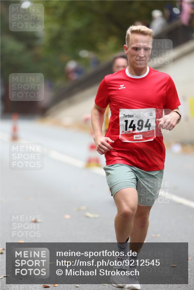 05.10.2025 - 20. swb-Marathon Bremen Michael Strokosch http://msf.ph/oto/9212545 05.10.2025 12:20:36 Laufen 1494 meine-sportfotos.de