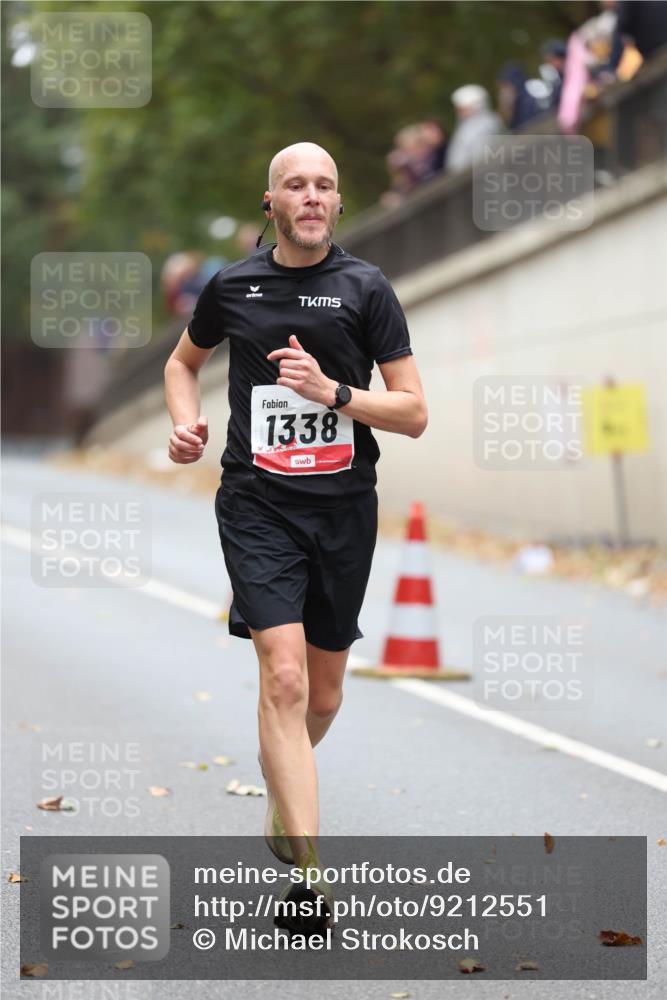05.10.2025 - 20. swb-Marathon Bremen Michael Strokosch http://msf.ph/oto/9212551 05.10.2025 12:20:42 Laufen 1338 meine-sportfotos.de