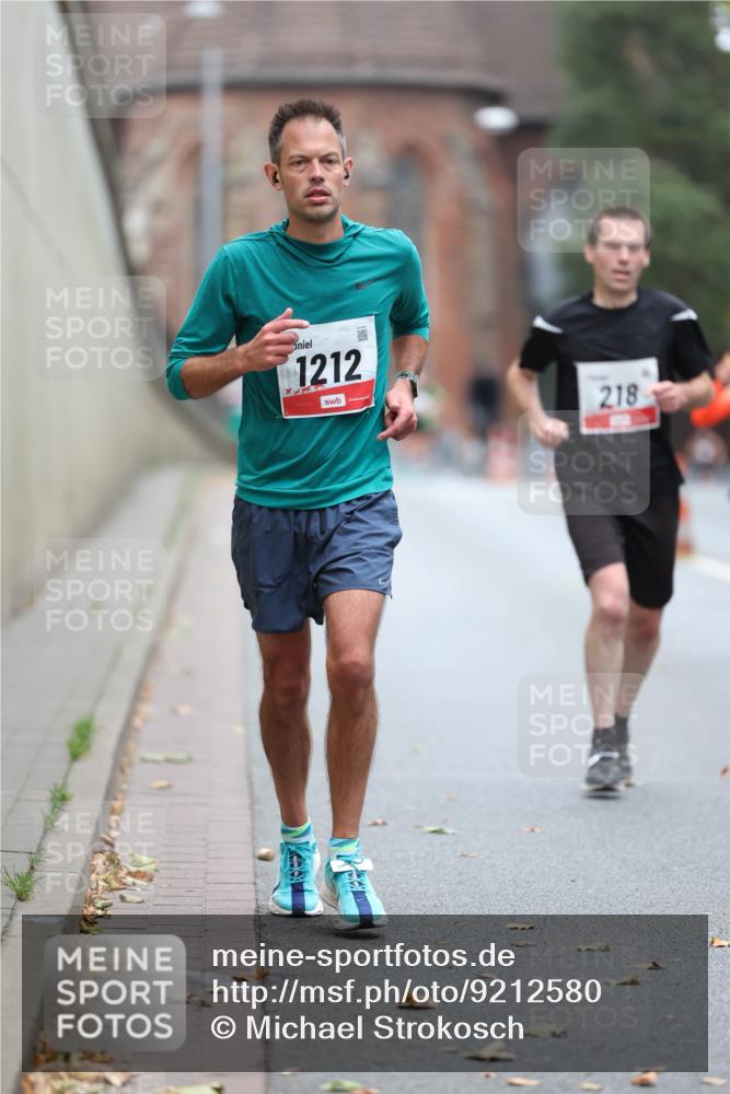 05.10.2025 - 20. swb-Marathon Bremen Michael Strokosch http://msf.ph/oto/9212580 05.10.2025 12:21:02 Laufen 1212, 218 meine-sportfotos.de