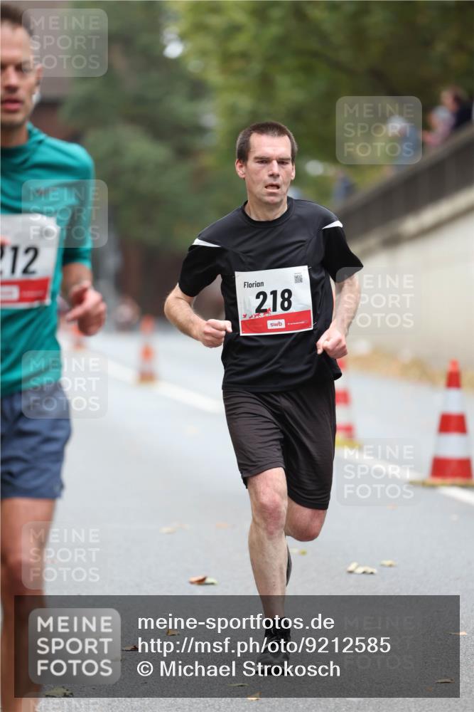 05.10.2025 - 20. swb-Marathon Bremen Michael Strokosch http://msf.ph/oto/9212585 05.10.2025 12:21:04 Laufen 12, 218 meine-sportfotos.de