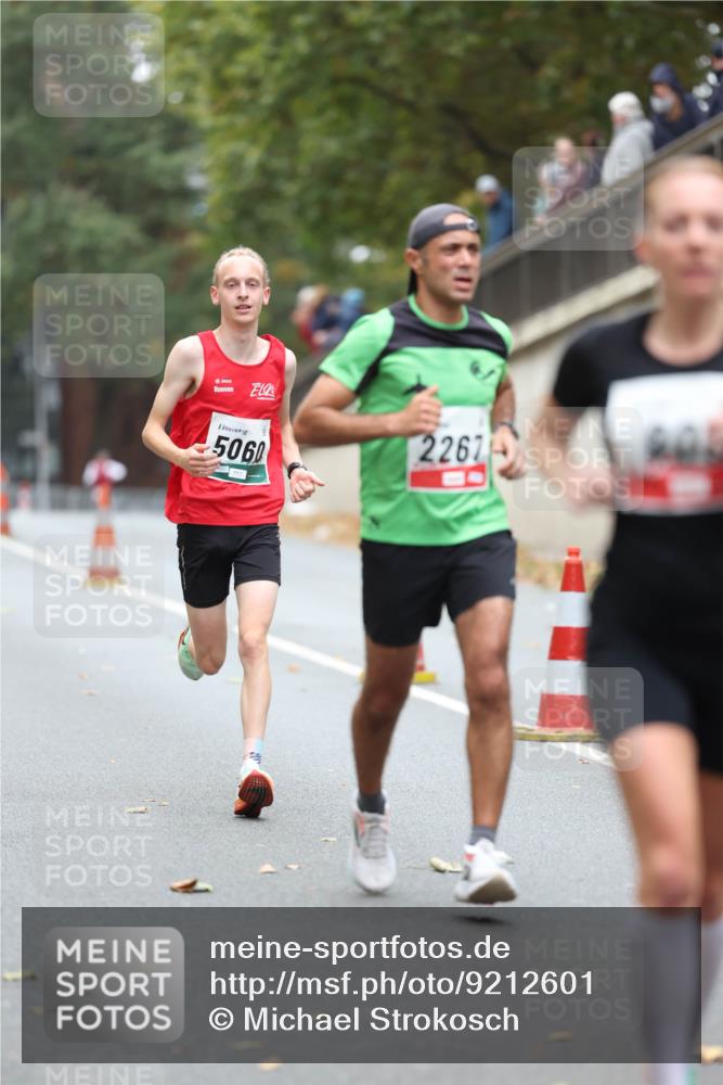 05.10.2025 - 20. swb-Marathon Bremen Michael Strokosch http://msf.ph/oto/9212601 05.10.2025 12:21:23 Laufen 0, 5060, 4, 2267, 601 meine-sportfotos.de