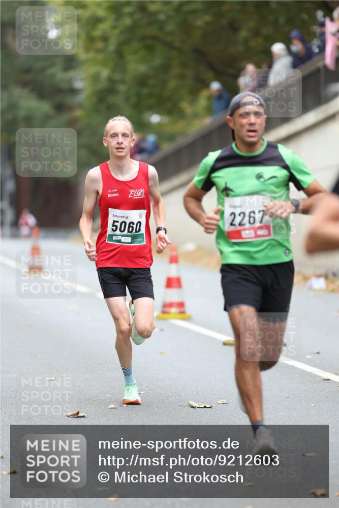05.10.2025 - 20. swb-Marathon Bremen Michael Strokosch http://msf.ph/oto/9212603 05.10.2025 12:21:23 Laufen 5060, 08257, 2267 meine-sportfotos.de