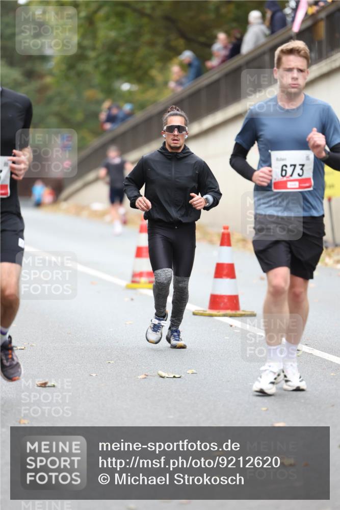 05.10.2025 - 20. swb-Marathon Bremen Michael Strokosch http://msf.ph/oto/9212620 05.10.2025 12:21:34 Laufen 673 meine-sportfotos.de