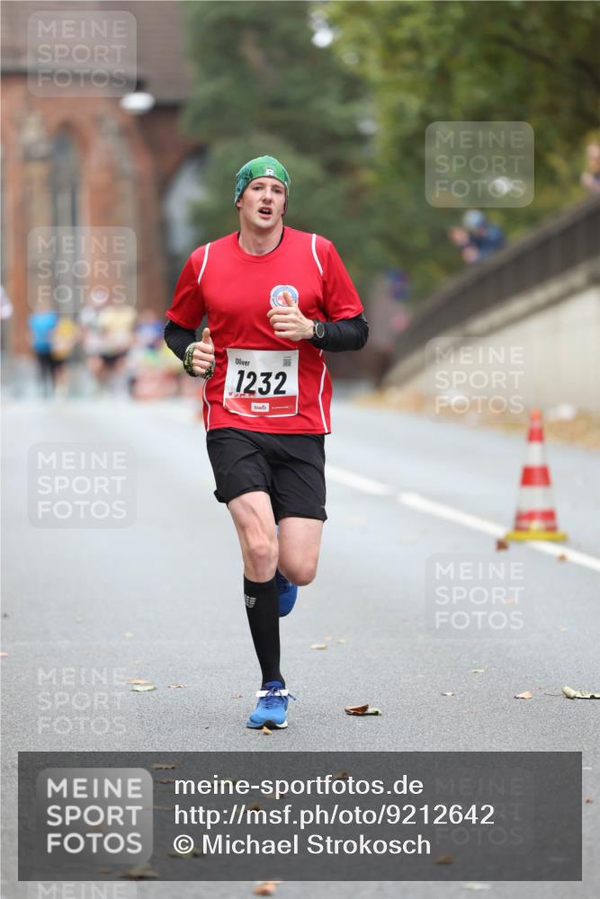 05.10.2025 - 20. swb-Marathon Bremen Michael Strokosch http://msf.ph/oto/9212642 05.10.2025 12:21:47 Laufen 0, 1232 meine-sportfotos.de