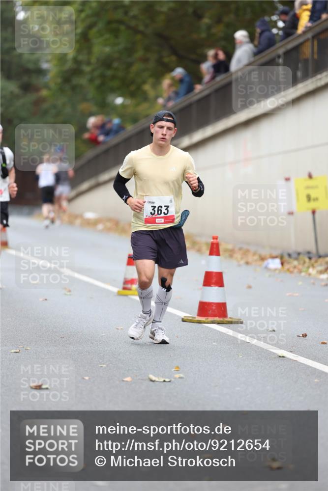 05.10.2025 - 20. swb-Marathon Bremen Michael Strokosch http://msf.ph/oto/9212654 05.10.2025 12:22:02 Laufen 363 meine-sportfotos.de