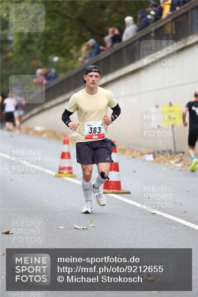 05.10.2025 - 20. swb-Marathon Bremen Michael Strokosch http://msf.ph/oto/9212655 05.10.2025 12:22:02 Laufen 363 meine-sportfotos.de