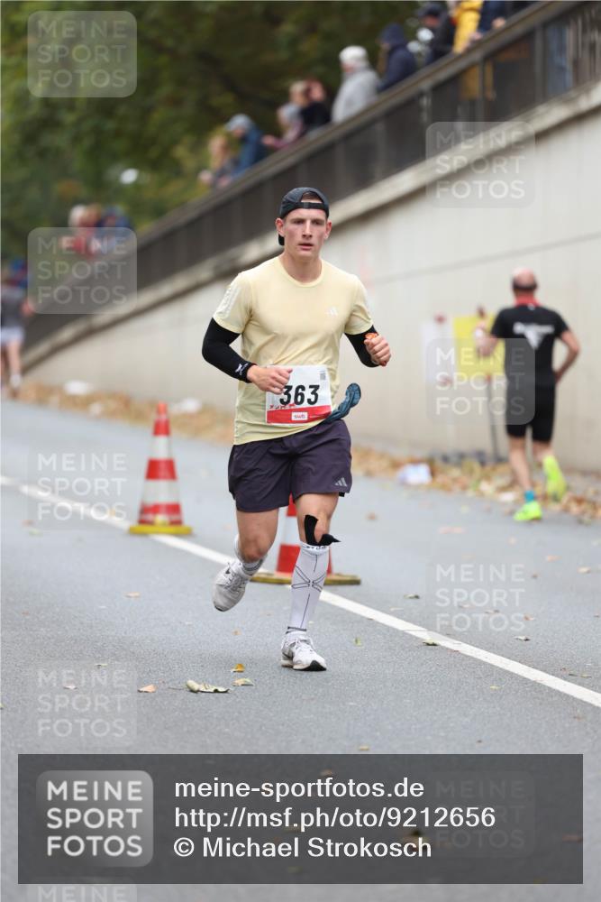 05.10.2025 - 20. swb-Marathon Bremen Michael Strokosch http://msf.ph/oto/9212656 05.10.2025 12:22:02 Laufen 363 meine-sportfotos.de