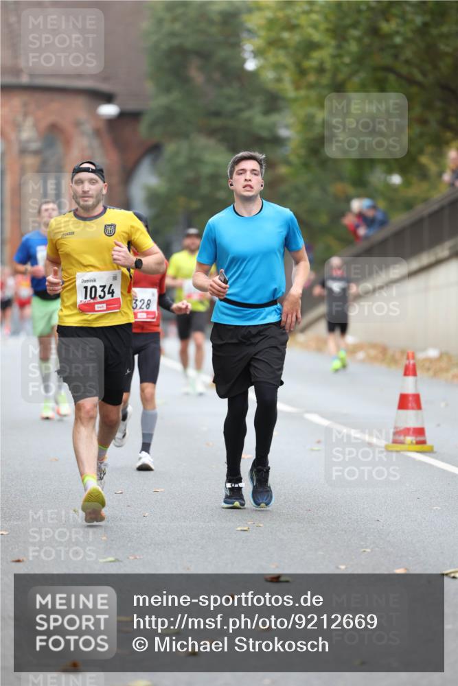 05.10.2025 - 20. swb-Marathon Bremen Michael Strokosch http://msf.ph/oto/9212669 05.10.2025 12:22:09 Laufen 1034, 328 meine-sportfotos.de