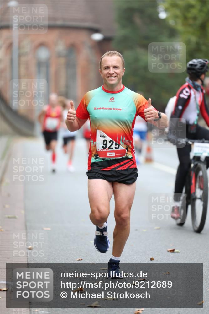 05.10.2025 - 20. swb-Marathon Bremen Michael Strokosch http://msf.ph/oto/9212689 05.10.2025 12:22:18 Laufen 20, 25, 925 meine-sportfotos.de