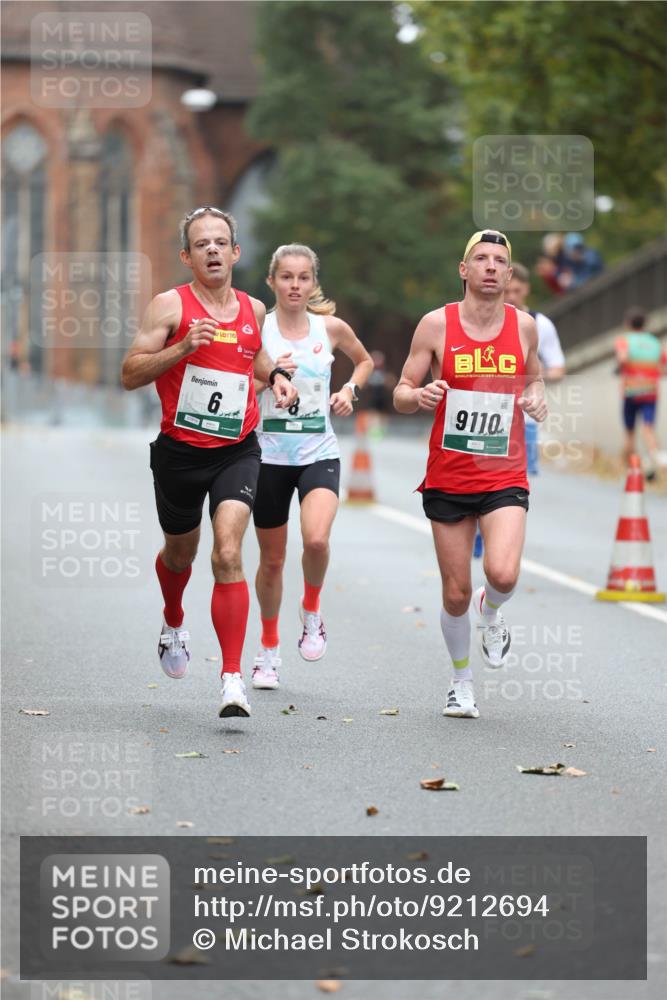05.10.2025 - 20. swb-Marathon Bremen Michael Strokosch http://msf.ph/oto/9212694 05.10.2025 12:22:22 Laufen 07819, 6, 9110 meine-sportfotos.de
