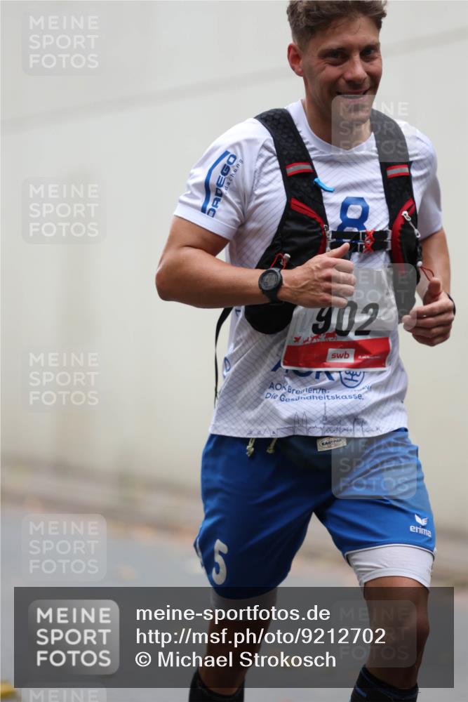 05.10.2025 - 20. swb-Marathon Bremen Michael Strokosch http://msf.ph/oto/9212702 05.10.2025 12:22:28 Laufen 902 meine-sportfotos.de