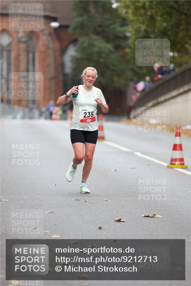 05.10.2025 - 20. swb-Marathon Bremen Michael Strokosch http://msf.ph/oto/9212713 05.10.2025 12:22:53 Laufen 235 meine-sportfotos.de