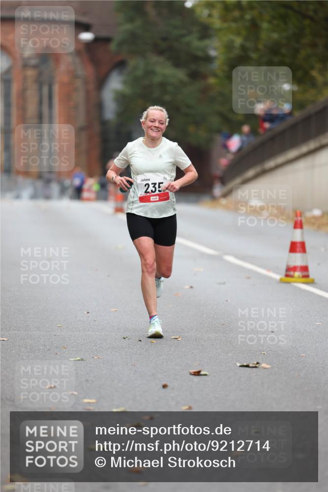 05.10.2025 - 20. swb-Marathon Bremen Michael Strokosch http://msf.ph/oto/9212714 05.10.2025 12:22:53 Laufen 235 meine-sportfotos.de