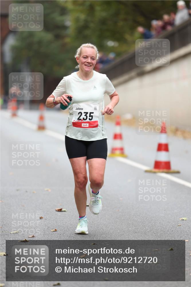 05.10.2025 - 20. swb-Marathon Bremen Michael Strokosch http://msf.ph/oto/9212720 05.10.2025 12:22:55 Laufen 235 meine-sportfotos.de