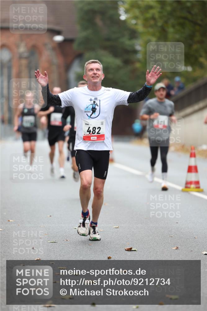 05.10.2025 - 20. swb-Marathon Bremen Michael Strokosch http://msf.ph/oto/9212734 05.10.2025 12:23:30 Laufen 482 meine-sportfotos.de