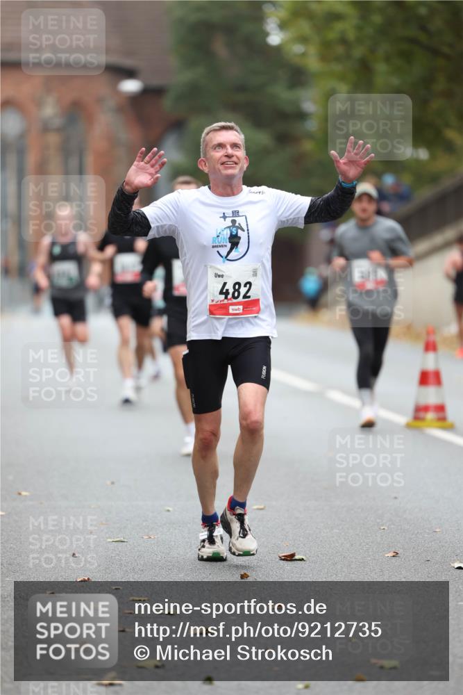 05.10.2025 - 20. swb-Marathon Bremen Michael Strokosch http://msf.ph/oto/9212735 05.10.2025 12:23:30 Laufen 482 meine-sportfotos.de