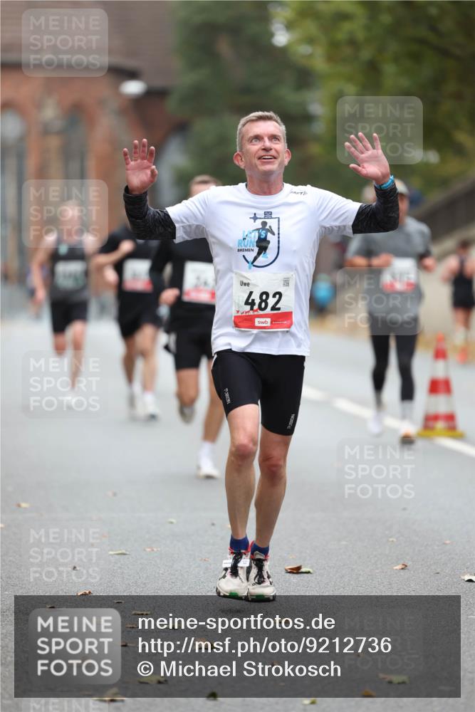 05.10.2025 - 20. swb-Marathon Bremen Michael Strokosch http://msf.ph/oto/9212736 05.10.2025 12:23:31 Laufen 482 meine-sportfotos.de