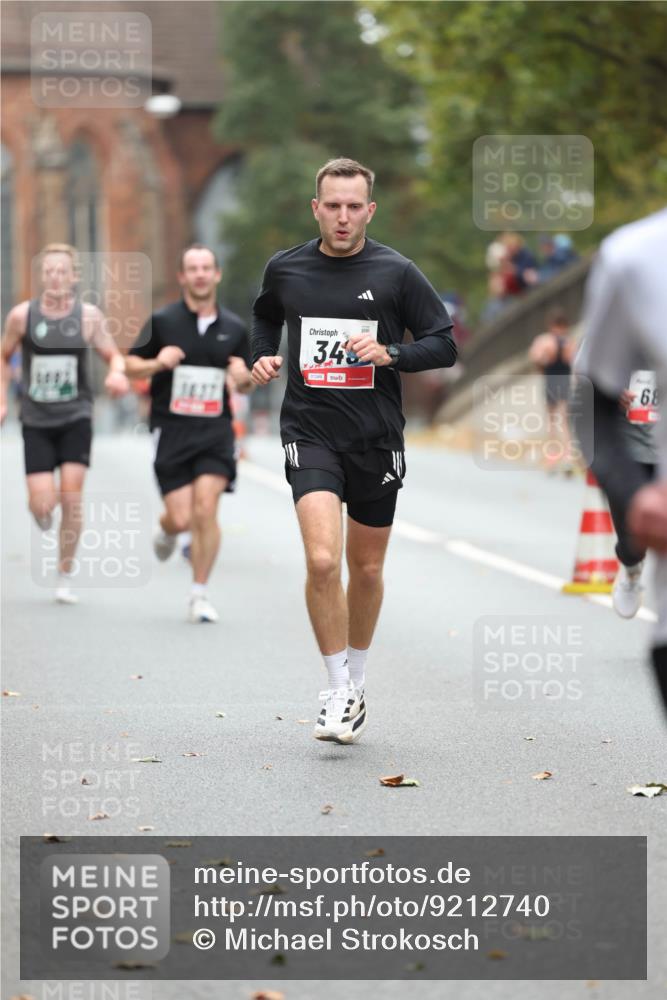 05.10.2025 - 20. swb-Marathon Bremen Michael Strokosch http://msf.ph/oto/9212740 05.10.2025 12:23:32 Laufen 343, 01249, 68 meine-sportfotos.de