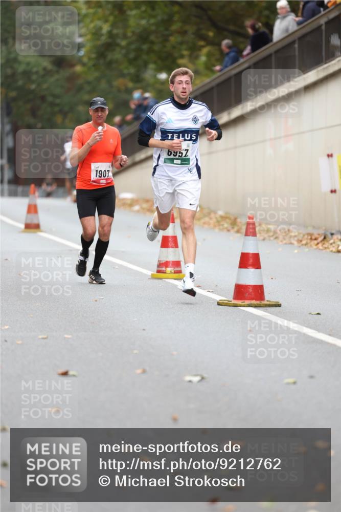 05.10.2025 - 20. swb-Marathon Bremen Michael Strokosch http://msf.ph/oto/9212762 05.10.2025 12:23:52 Laufen 1907, 6957 meine-sportfotos.de