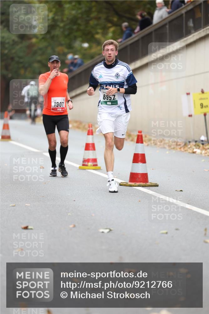 05.10.2025 - 20. swb-Marathon Bremen Michael Strokosch http://msf.ph/oto/9212766 05.10.2025 12:23:53 Laufen 1907, 6957, 9 meine-sportfotos.de