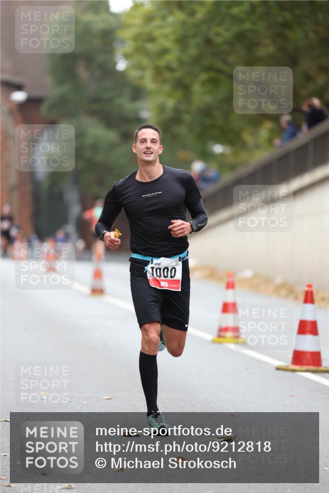 05.10.2025 - 20. swb-Marathon Bremen Michael Strokosch http://msf.ph/oto/9212818 05.10.2025 12:24:08 Laufen 1000 meine-sportfotos.de