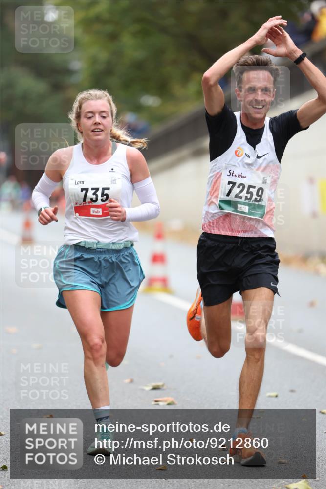 05.10.2025 - 20. swb-Marathon Bremen Michael Strokosch http://msf.ph/oto/9212860 05.10.2025 12:24:19 Laufen 735, 7259 meine-sportfotos.de